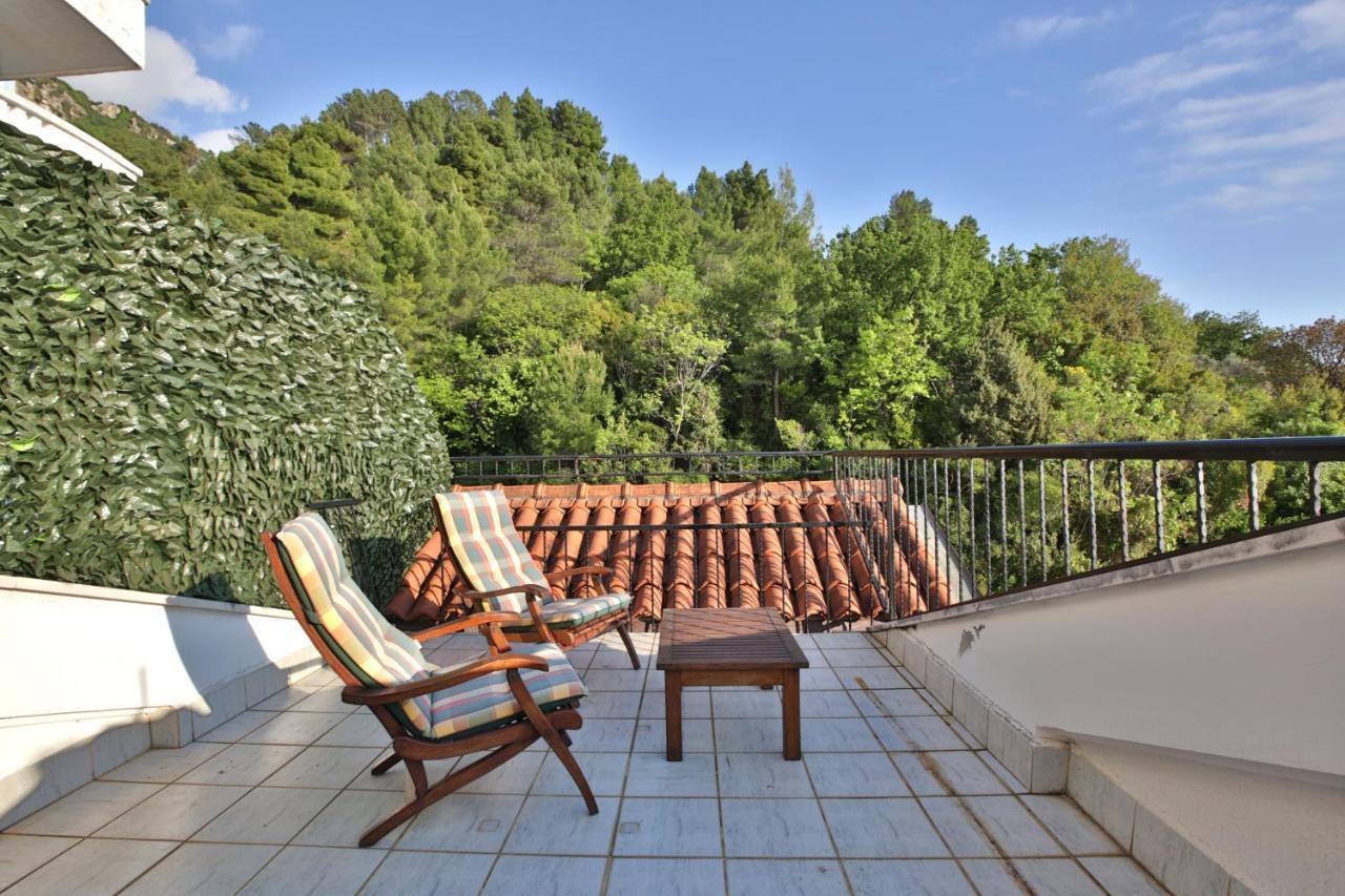 Royal Holiday Apartments Sveti Stefan Esterno foto