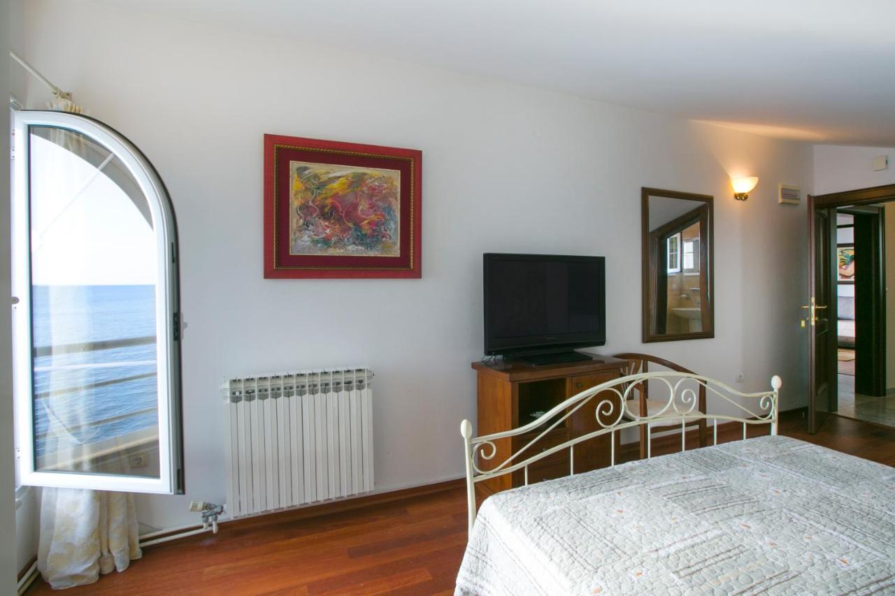 Royal Holiday Apartments Sveti Stefan Esterno foto