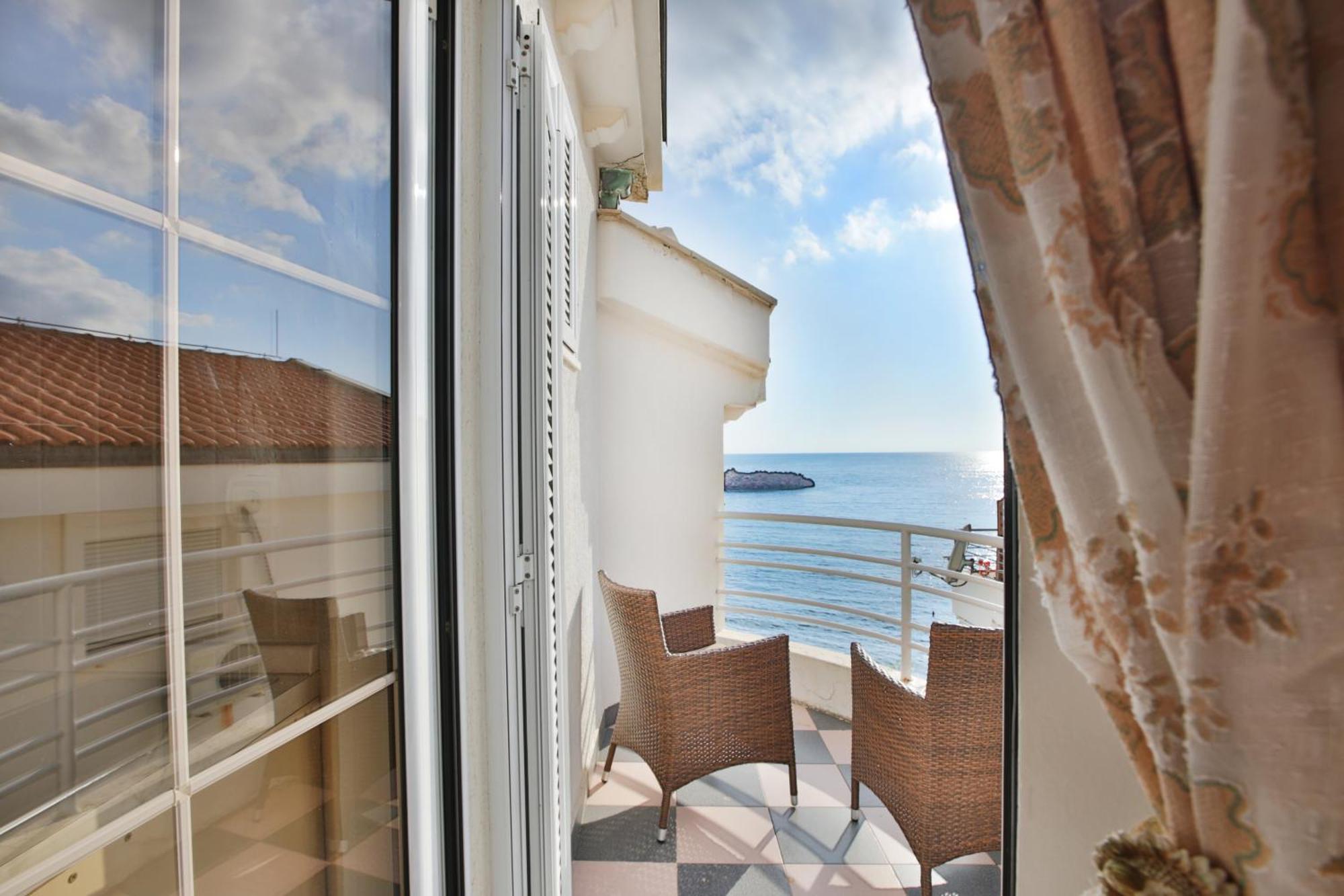 Royal Holiday Apartments Sveti Stefan Esterno foto