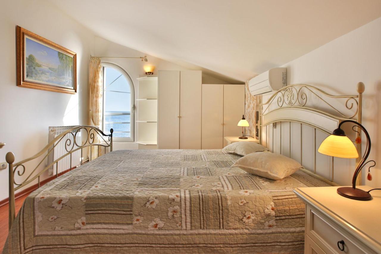 Royal Holiday Apartments Sveti Stefan Esterno foto