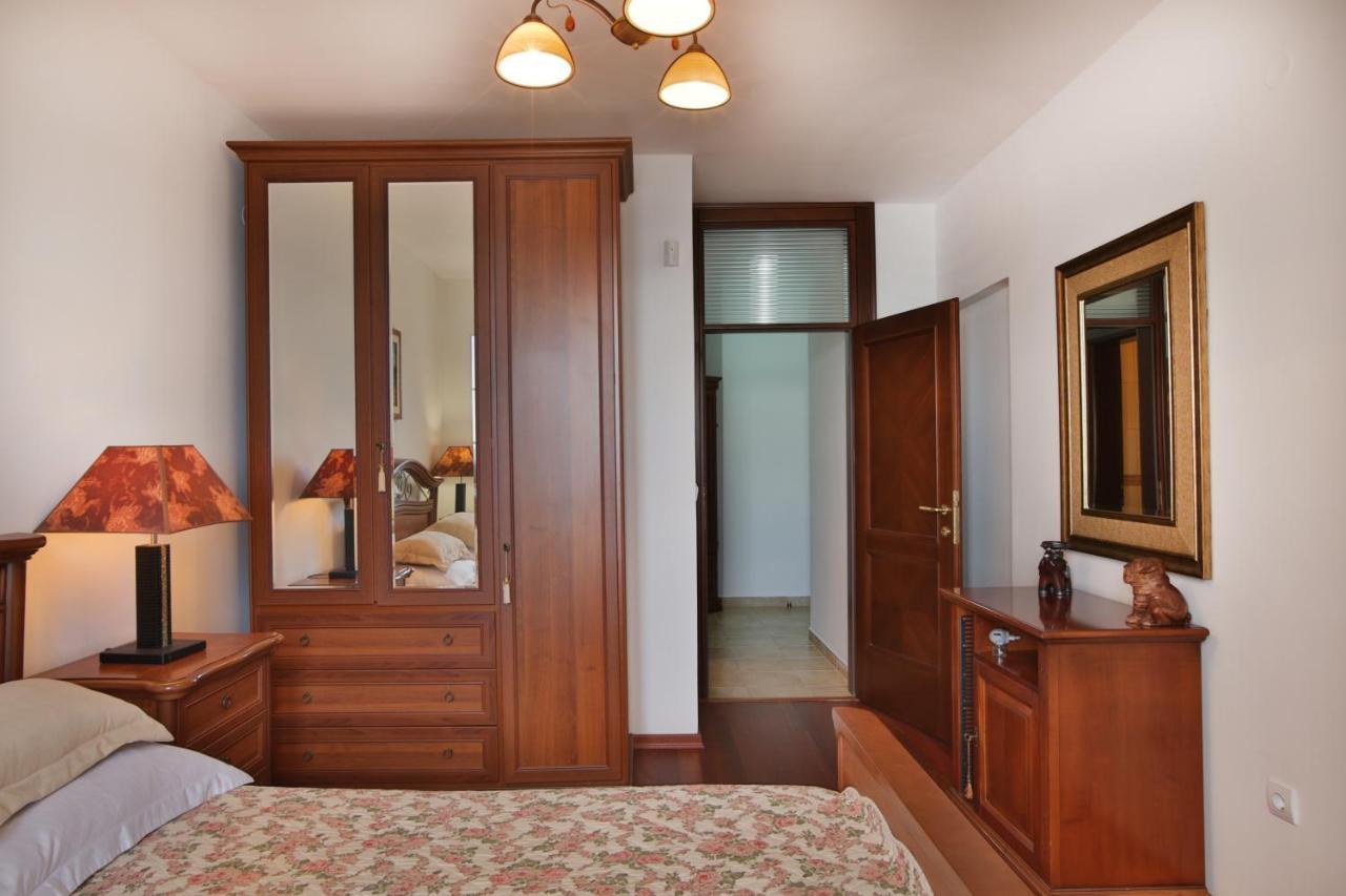 Royal Holiday Apartments Sveti Stefan Esterno foto