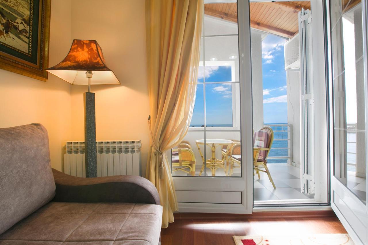 Royal Holiday Apartments Sveti Stefan Esterno foto
