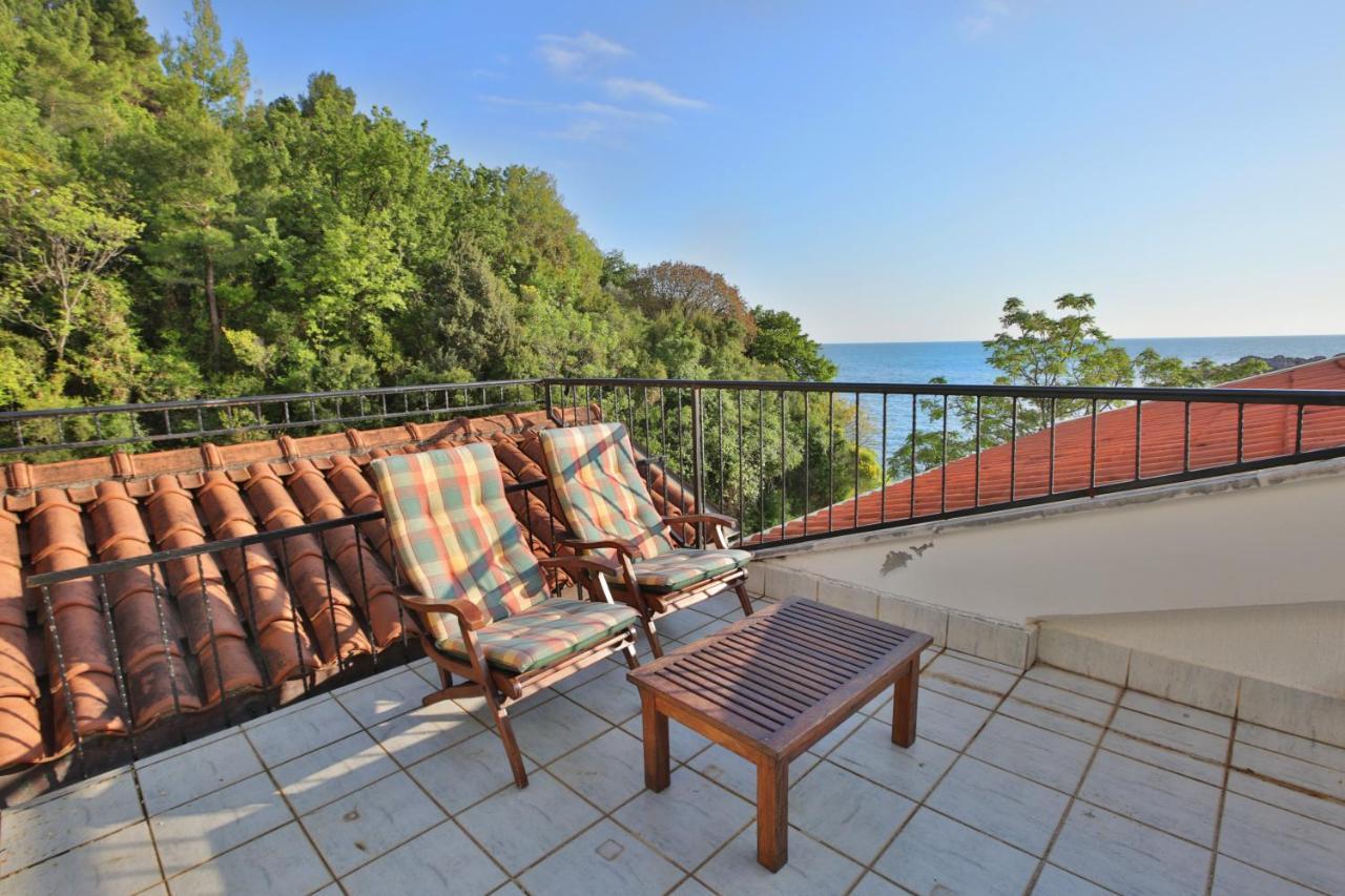 Royal Holiday Apartments Sveti Stefan Esterno foto