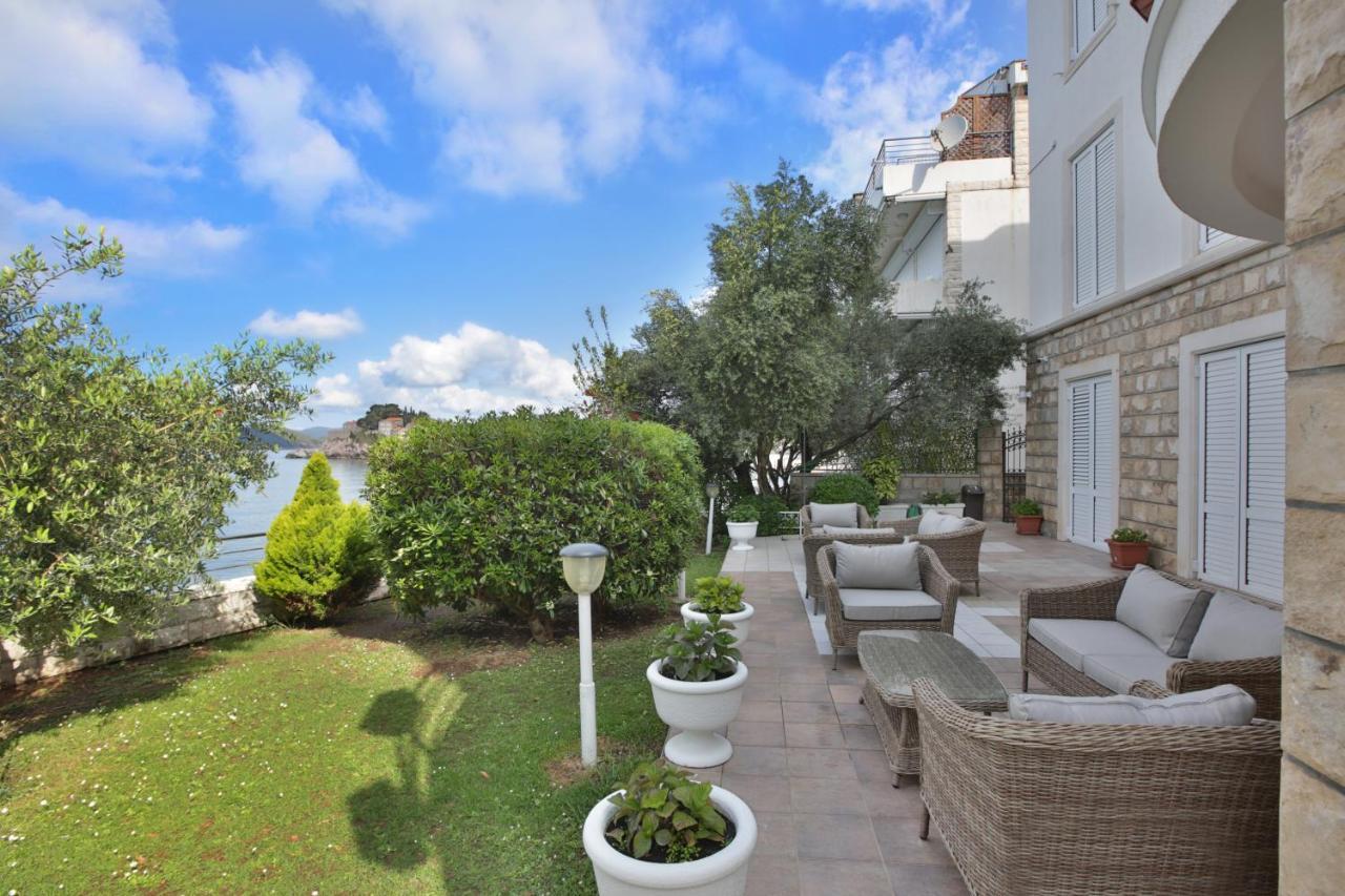 Royal Holiday Apartments Sveti Stefan Esterno foto