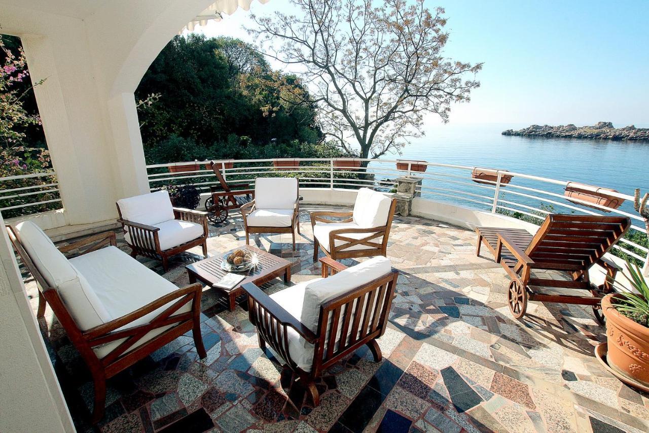 Royal Holiday Apartments Sveti Stefan Esterno foto